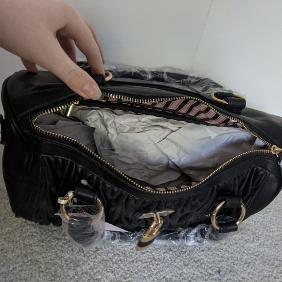 Ruby Blue Couture Michelle Black Purse - Picture 5 of 5